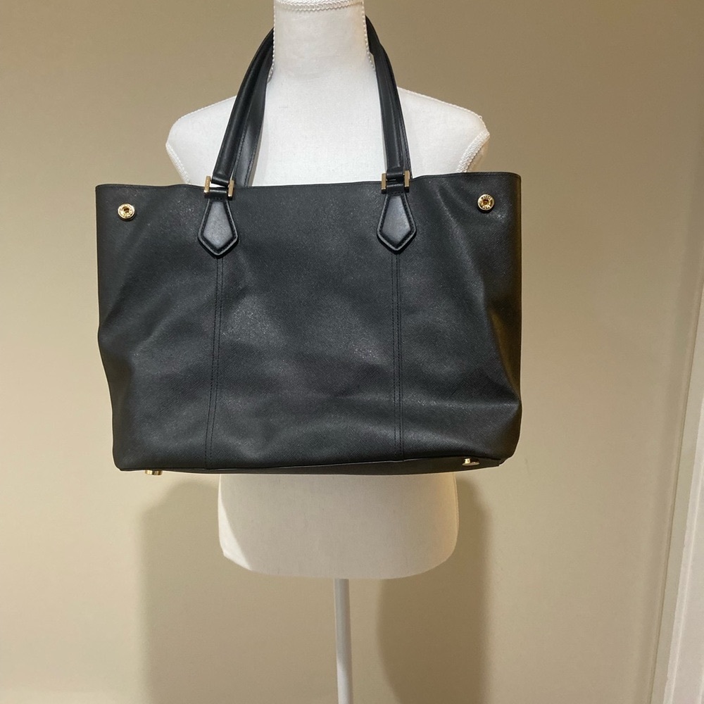 Michael Kors - Picture 3 of 7